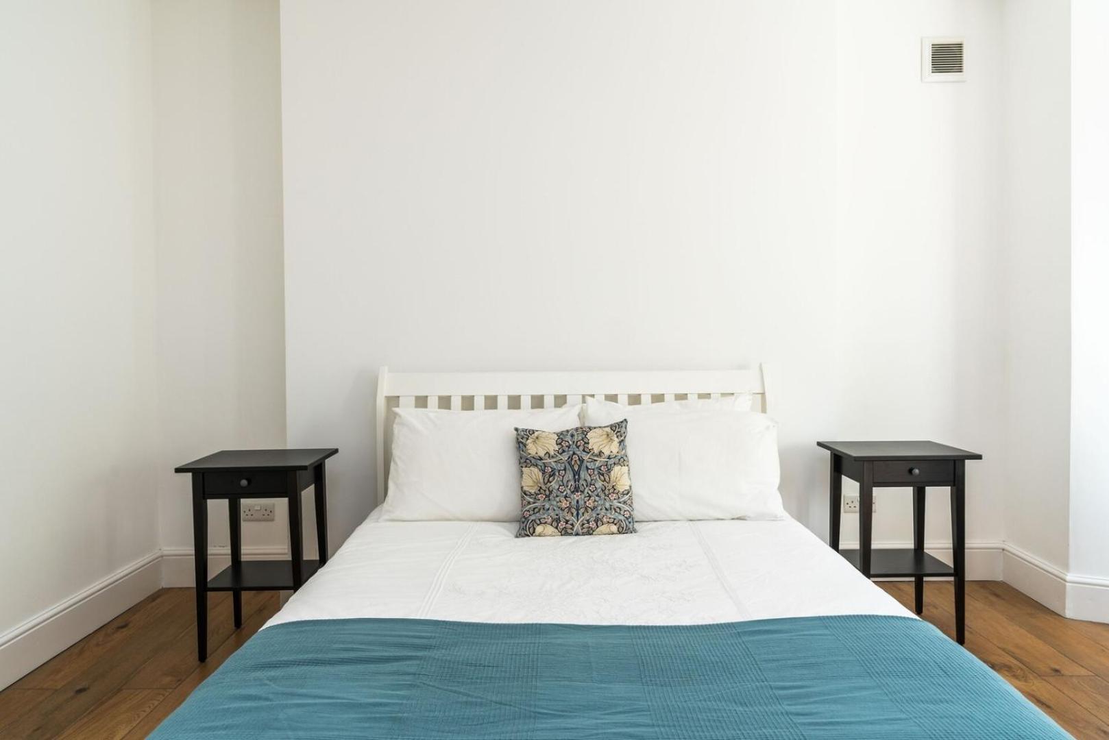 Fantastic 3 Bedroom Flat West Hampstead Londýn Exteriér fotografie
